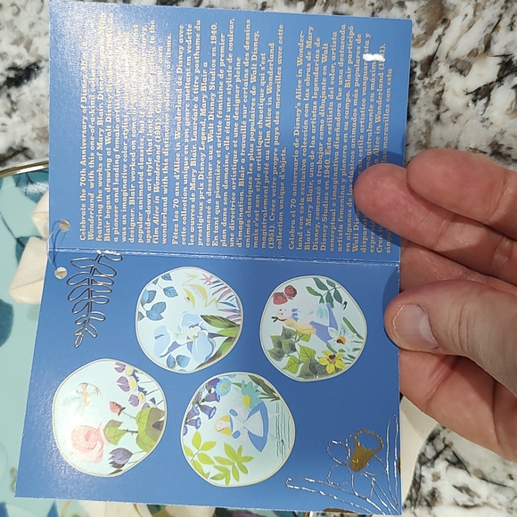 Disney Alice in Wonderland 70th Anniversary plate set of 4 - Picture 7 of 8